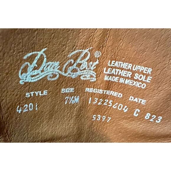 NWT 💠 Dan Post “Sadie” Snip Toe Western Boot 4201
Inside Zipper & V-Back Sz 7.5 - Picture 15 of 16